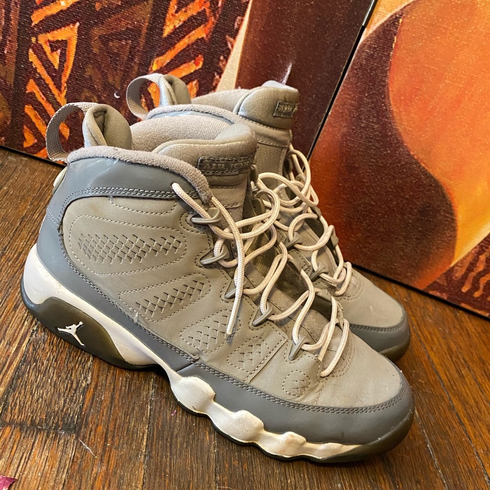 Retro Air Jordan 9 “Cool Grey” size 6 GS